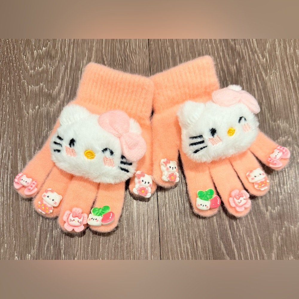 Sanrio hello Kitty knitted gloves with plush character faces and finger applique